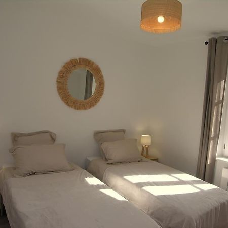 Gite L'Annexe Du Prieure Besson Esterno foto