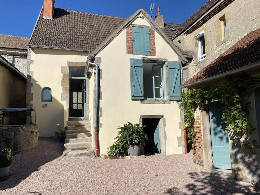 Gite L'Annexe Du Prieure Besson Esterno foto